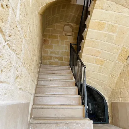Casa Gio'-Vista Mare,Tribunale E Castello Nel Pieno Centro Di Trani-Wifi Exterior photo